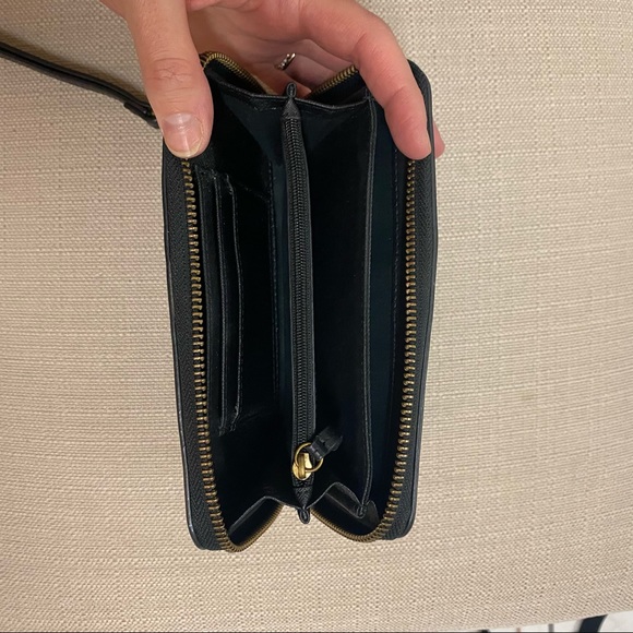 Leather Fossil Wallet - Picture 4 of 5